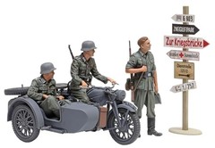 TAMIYA 1/35 German Military Sidecar Motorcycle KS600 Model Kit 35384 Y860730