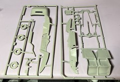 Monogram JAGUAR XK120 1/24 Metal & Plastic Model Kit No. 6103 1979 Opened