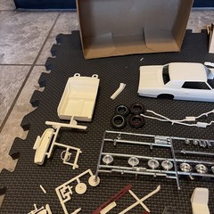 Vintage AMT 1968 Ford Thunderbird Car Model Kit W/Box