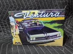 Moebius Models 1961 Pontiac Ventura 1:25 Model Kit #1211. NIB!!!!