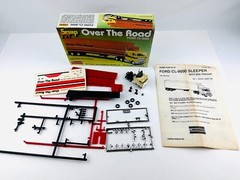 Snap Fit Over The Road Ford CL-9000 Sleeper Lindberg HO Scale Model Kit # 1047