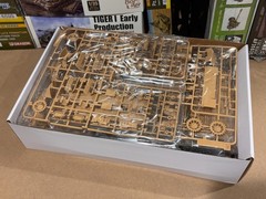 RFM 5001U Tiger I Pz.Kpfw.VI Ausf.E Sd.Kfz.181 North Africa Model Kit