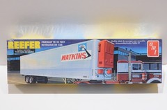 AMT REEFER FRUEHAUF FB 40 FOOT WATKINS SCALE 1:25 MODEL KIT NEW T507