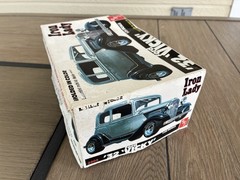 Vintage 1979 AMT 32 Ford Vicky #2905 Iron Lady 1:25 Scale USA +FAST SHIPPING!