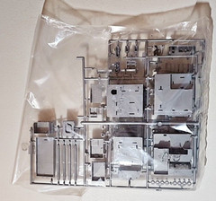 Revell Schlingmann Tlf 16/25 Mercedes Benz Atego 1529 Kit # 07586 Open Box 1:24
