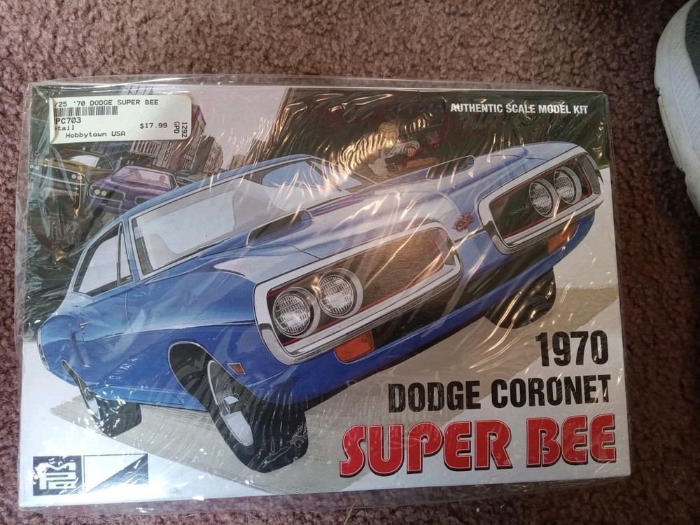 MPC 1970 Dodge Coronet Super Bee 1/24 Scale Model Kit Open Box Sealed Parts