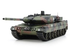 Tamiya 25207 1/35 Scale Military Model Kit Ukraine Leopard 2 A6 Main Battle Tank