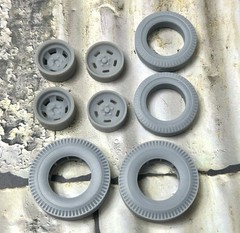 1/24 Scale: Big N Little Piecrust Slicks W/15-inch “Halibrand Sprint” Wheels