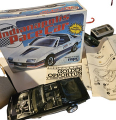 Camaro Indianapolis Pace Car 1/25 Scale Model Kit Opened