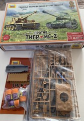 1/72 IS-2 and Tiger Tanks,Great Confrontation ZVEZDA 5200 Plastic Model Kit