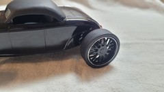 Cool Custom built up 1930-32 Ford Pro Touring Roadstr model car Gloss black 1/25