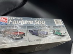 1957 Ford Fairlane 500 Model Kit 1/25 Scale Classic Car Factory Sealed
