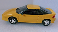 ERTL AMT 1992 CHEVROLET GEO STORM GSI Dealer Promo Model 1:25 YELLOW # 6083