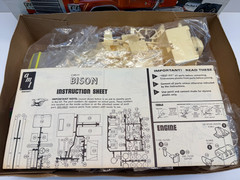 AMT 1:25 Scale Chevrolet Bison Semi Truck Sealed Inside Model Kit
