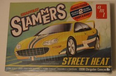 AMT Street Heat 1998 Chrysler Concorde Slammers SNAP 1:25 Scale Model Kit