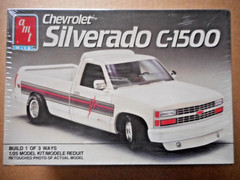 AMT 1990 Chevrolet Silverado C-1500 Model Kit 1/25 NOS Factory Sealed