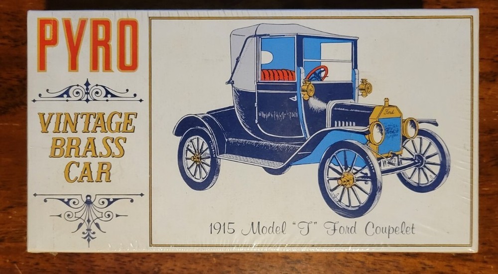 1967 Pyro Vintage Brass Cars 1915 Model T Ford Coupelet Sealed Box Kit #C451-125