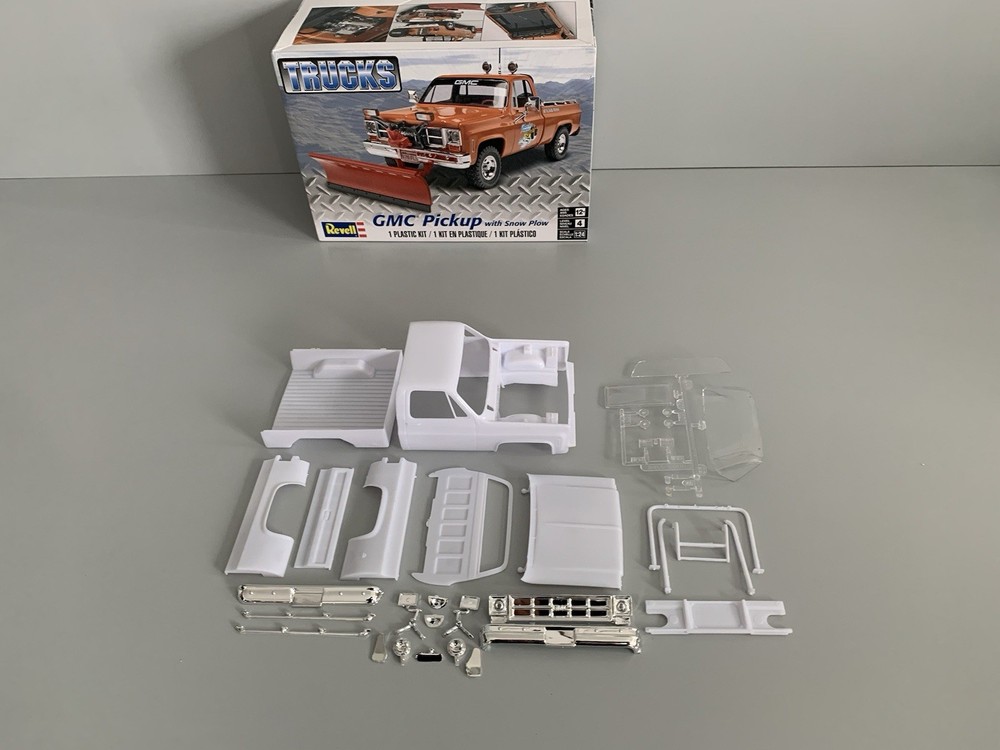 Revell 1/24 1977 GMC Snowplow Pickup Body And Parts /slot Car/Junkyard/Diorama