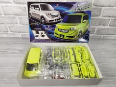 Fujimi 1/24 Toyota bB Z “Q version” ID-31 Model Kit 03676