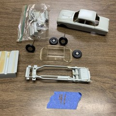 60 FORD FALCON 4DR MODEL KIT *PARTS OR RESTORE*