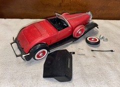 Vintage 1930’s Roadster Ready Built 1:25 Scale Plastic Car Model-Junkyard, Parts