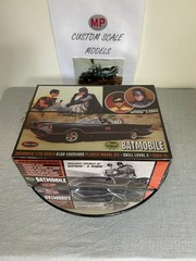 polar lights 1/25 scale / 1966 batmobile model kit