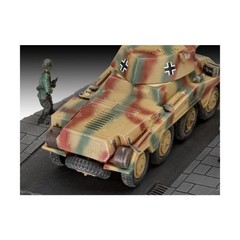 Revell/Monogram Model Kit Sd. Kfz. 234/2 Puma VG+/Mint