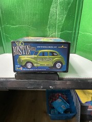 Revell ’50 Austin Gasser Plastic Model Kit 1:25 w/ Decals 85-2090