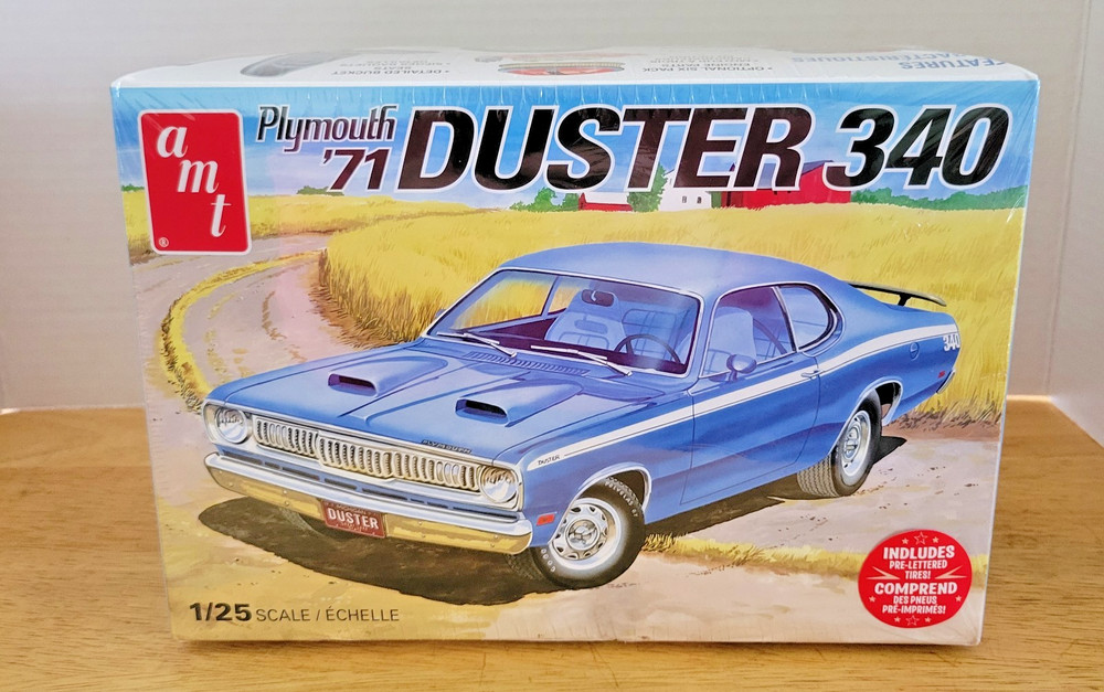 AMT 1118 1/25 1971 Plymouth Duster 340 Model Kit New Sealed
