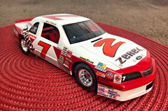 MONOGRAM 1/24 ZEREX AK ’87 T-BIRD STOCK CAR FACTORY BUILT BOX ART DISPLAY MODEL