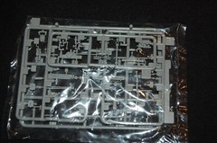 1/35 DRAGON 10.5CM LE.FH. 18/1 SDKFZ 165/1 AUSF #6475 PARTS SPRUE C IN BAG 3X
