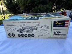 1963 Revell Model Kit 1957 Chevy Chevrolet 1/25 Bel Air Box & Parts Only No Body