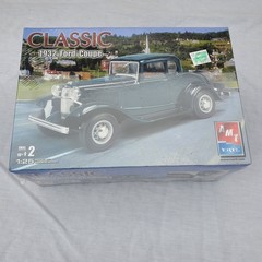 AMT ERTL 1932 Classic Ford Coupe Model Kit 1:25 #38280 Sealed