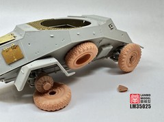 Heavy Hobby LM-35025 1/35 WWII Germany sd.kfz.221/222/223/260/261 Off-road Wheel