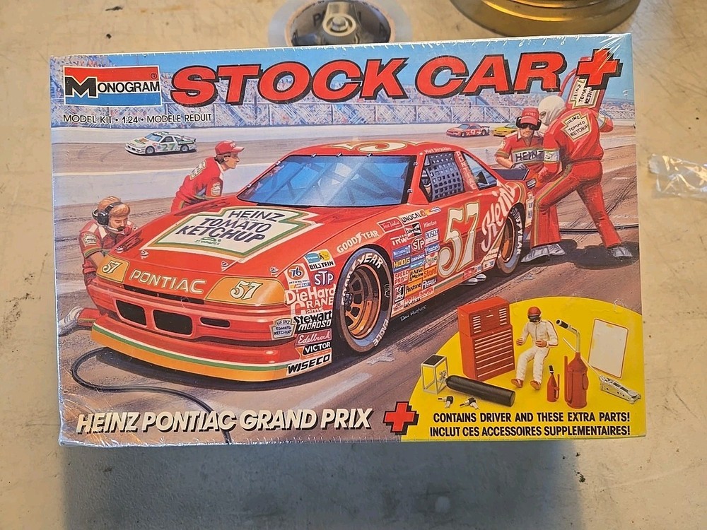 Hut Stricklin 57 Heinz Grand Prix Stock Car 1/24 Model Kit Monogram Factory Seal