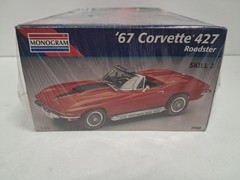 Monogram 1/25 – 67 CORVETTE 427 ROADSTER – Model Kit – 2968 – New – 1995