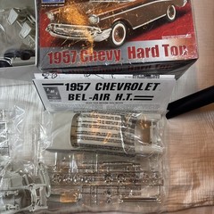 1957 Chevy Hard Top, 1:25 Scale Model Skill Level 2