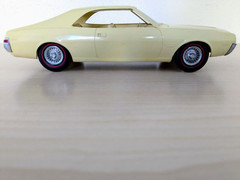 *RARE COLOR! *ORIGINAL VINTAGE 1968 AMC JAVELIN SST PROMO MODEL CAR *SUPER C@@L!