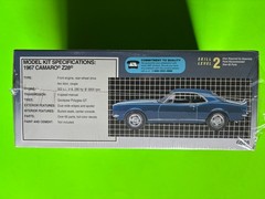 1967 CHEVROLET CAMARO Z28 COUPE MODEL KIT AMT ERTL 1/25 SCALE NEW SEALED LOOK!!!