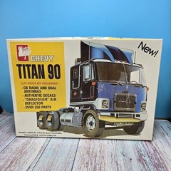 Vintage AMT Chevy Titan 90 1/25 Scale Model Kit CB Radio Truck Hobby Kit Garage