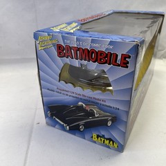 Johnny Lightning The 1960’s Comic Book Batmobile Die-cast Model Kit – 2002 NIOB!