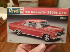 Revell ‘65 Chevelle SS396 Z-16 Model Car Kit New Open Box Complete 7611