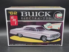 AMT 1962 ’62 Buick Electra 225 Retro 2 in 1 Plastic Built Model Car Kit 1:25 614