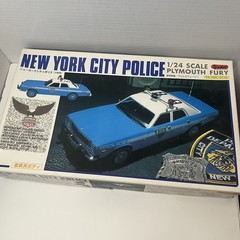 Yodel 1:24 Plymouth Fury New York City POLICE Motorized Unassembled Model Kit