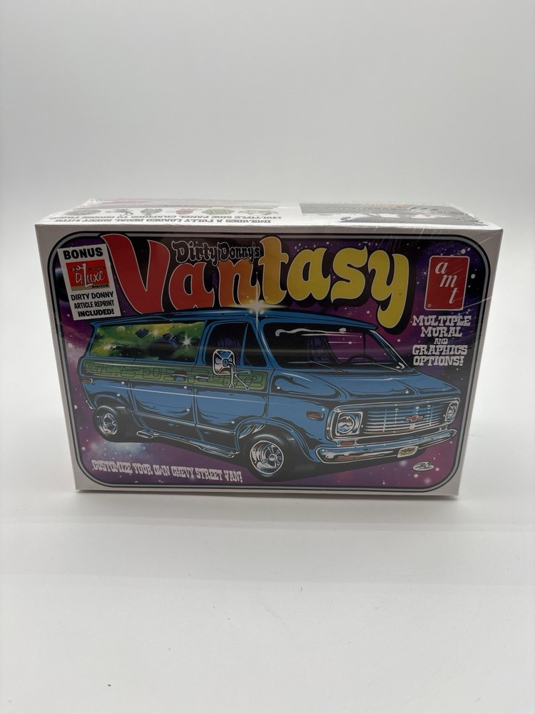 AMT 1/25 Dirty Donny’s Vantasy 1970 Customizable Chevy Van Model Kit SEALED