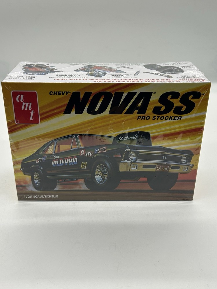 AMT “Old Pro” 1972 Chevy Nova SS Pro Stocker 1:25 Plastic Model Car Kit 1142