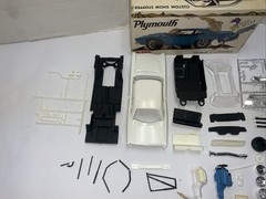 Jo-han 1969 Plymouth Roadrunner Model Car Kit Unbuilt