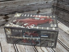 AMT 1939/40 Ford Car Plastic Model Kit Special Edition