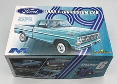 Moebius, Model King,1969 Ford F-100 Custom Cab Pickup Truck 1/25 Scale, Open Box