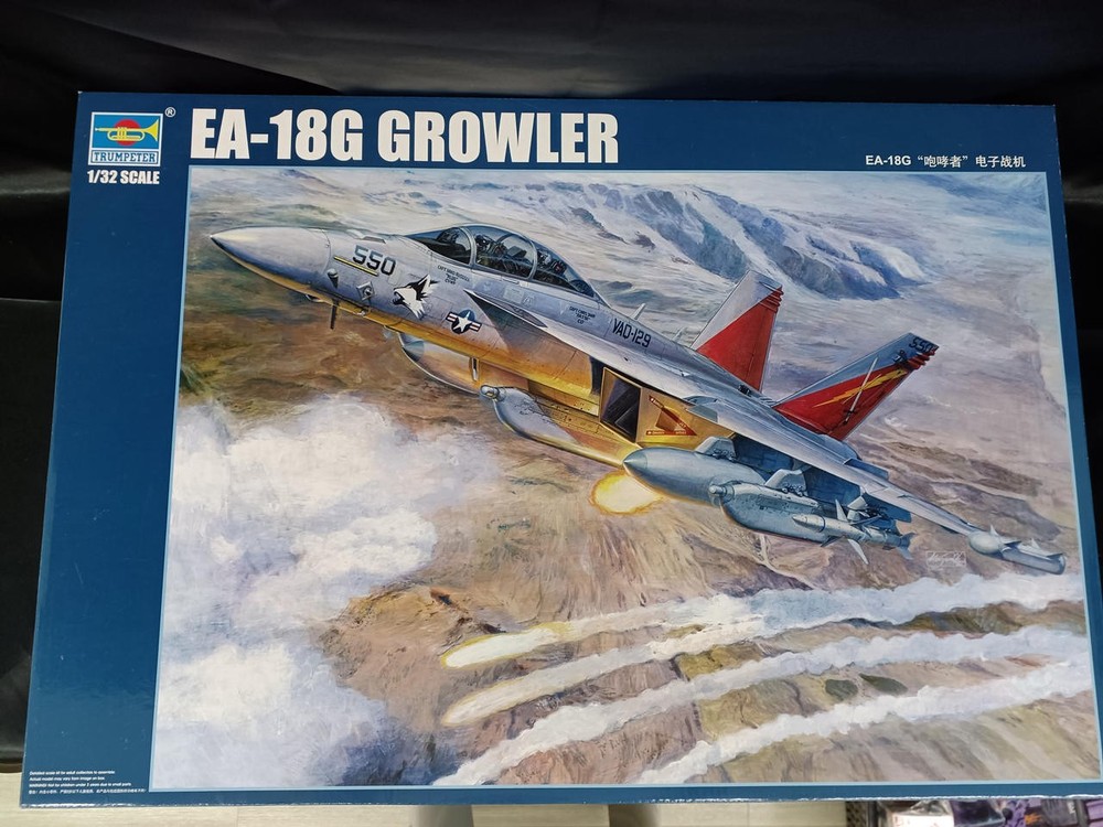 Trumpeter 1/32 EA 18G GROWLER Collectables 17+